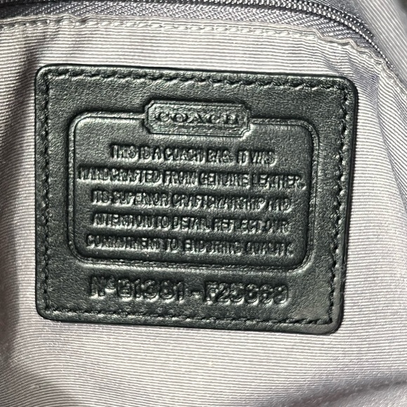 Coach Peyton Leather Jordan Double Zip Carryall Shoulder Bag Black F25669 - Picture 16 of 16